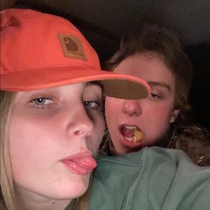 Meet your Posher, Taylor